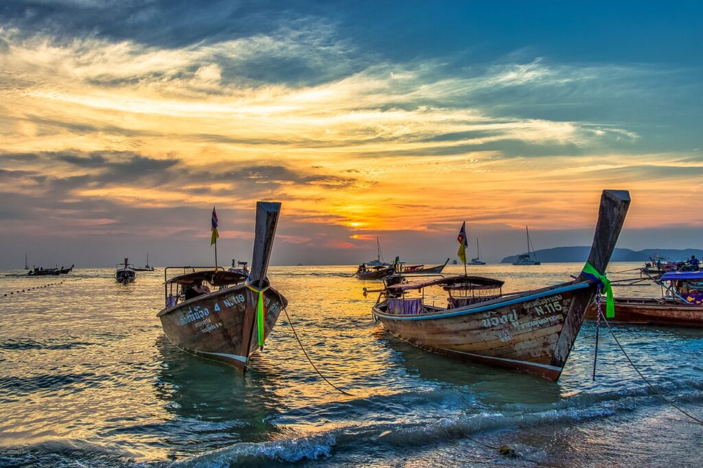 Packages 5 thailand 4952349 1280